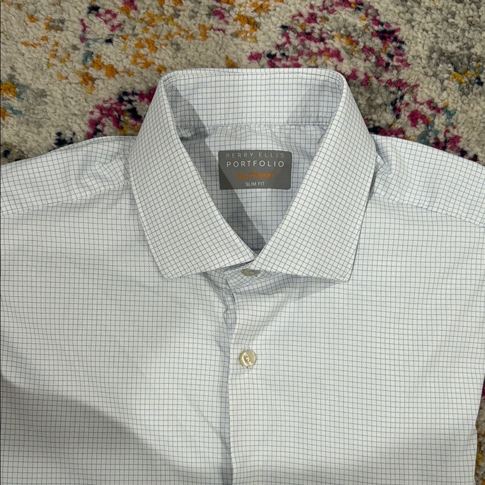 Perry Ellis Men's Slim Fit White Checkered Shirt
